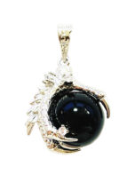 pendentif-onyx-main-de-dragon-01